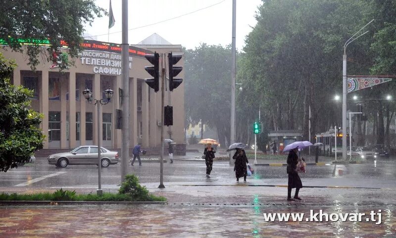 Погода душанбе 7. Душанбе дождь. Душанбе климат. Погода в Душанбе. Дождь в Таджикистане.