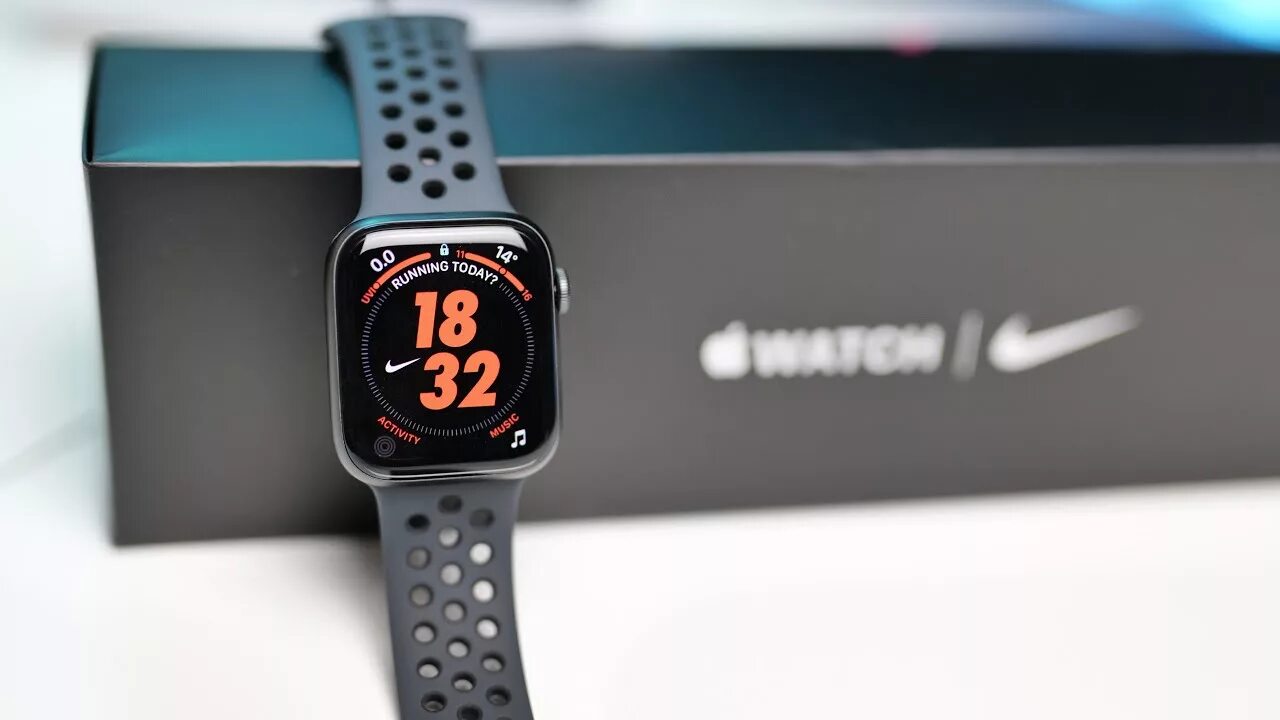 Watch 9 реплика. Apple watch Series 5 44mm Nike. Apple watch se 44mm Nike. Apple watch Nike Series 6. Эпл вотч se 44 мм найк.