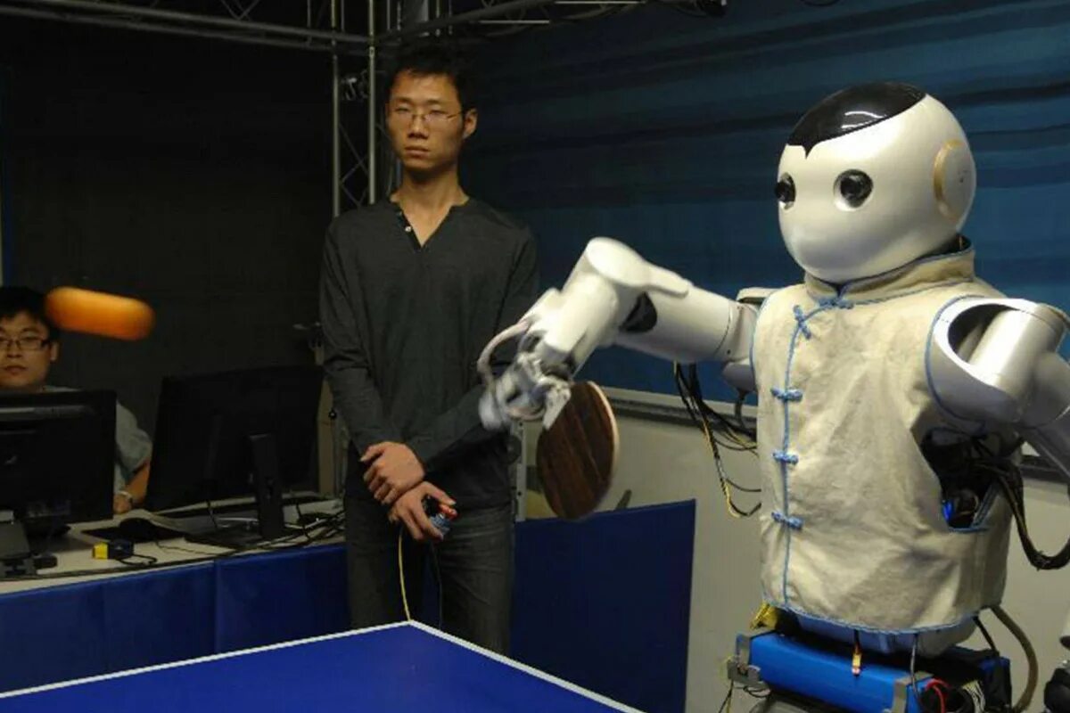 Робот для игры в пинг-понг. World class робот пинг понг. Робот играет в настольный. Робот для игры в пинг понг концепт. Робот для игры в настольный теннис.