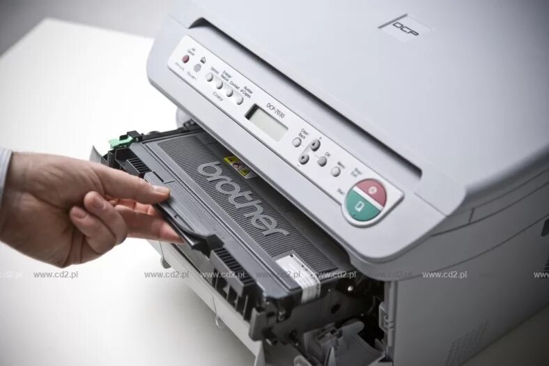 Принтер brother dcp 7030r драйвер. Бразер dcp-7030r картридж. brother dcp 7030. принтер brother 7030r. brother 7032r картридж.