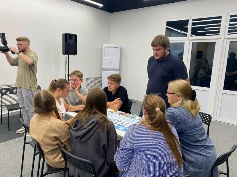 игра содействие