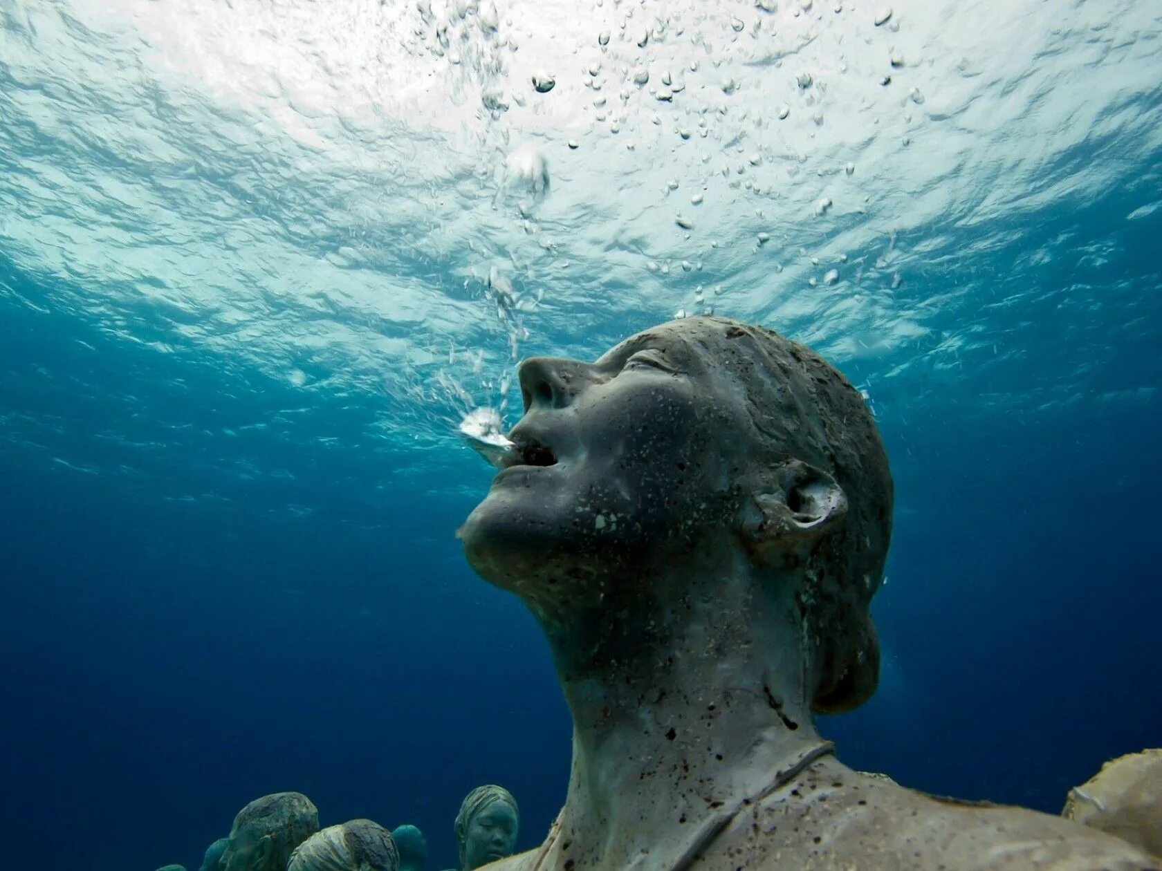 Jason DECAIRES Taylor. Глубокие воды. Под водой. Статуи под водой. Почему в голове вода