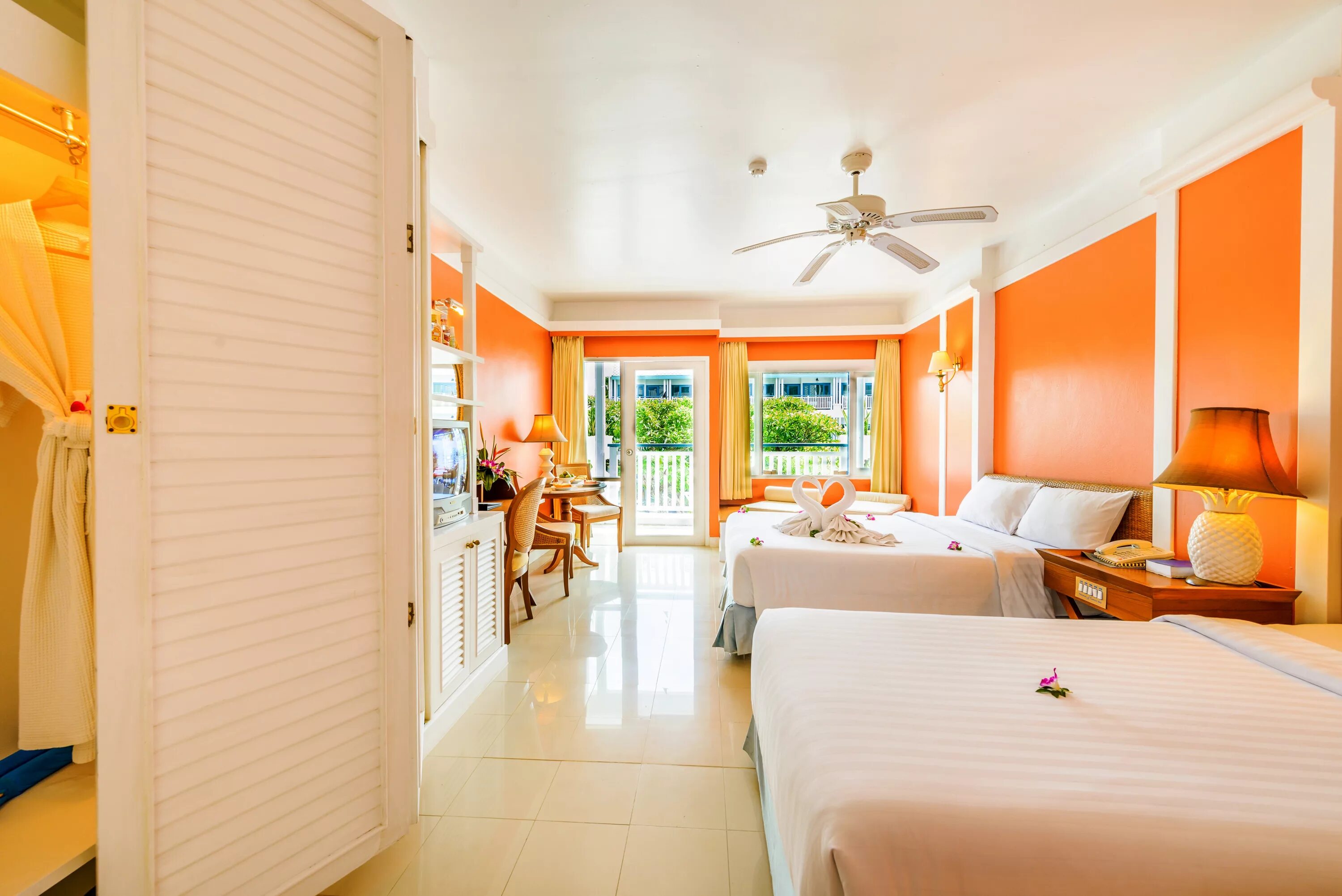 Andaman sea view пхукет. Отель андаман пхукет. andaman seaview hotel 4. отель андаман сивью пхукет. andaman seaview 4*, таиланд, карон.