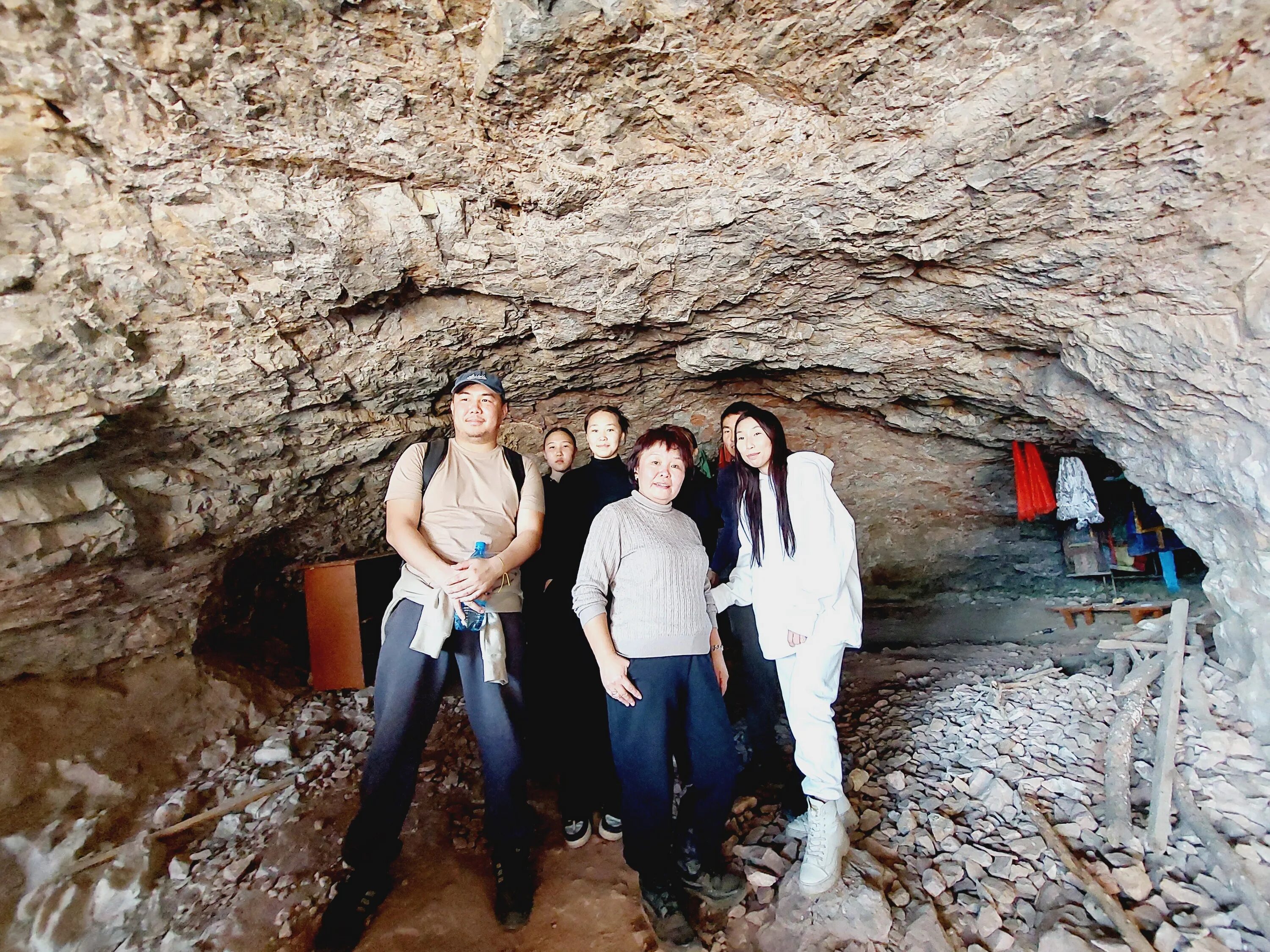 Камерный ансамбль солисты санкт-петербурга. Пещере студенческая. Пещера восходящая звезда. Пещера лисичка старица. Студенты в пещере.