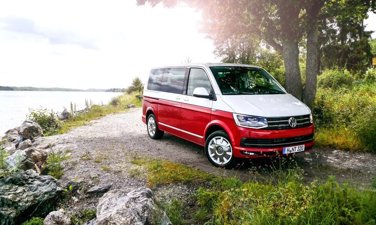 Volkswagen 6.1. Фольксваген т6.1Мультивен. VW Multivan 6.1. VW Caravelle t6. Фольксваген Мультиван т6.1.