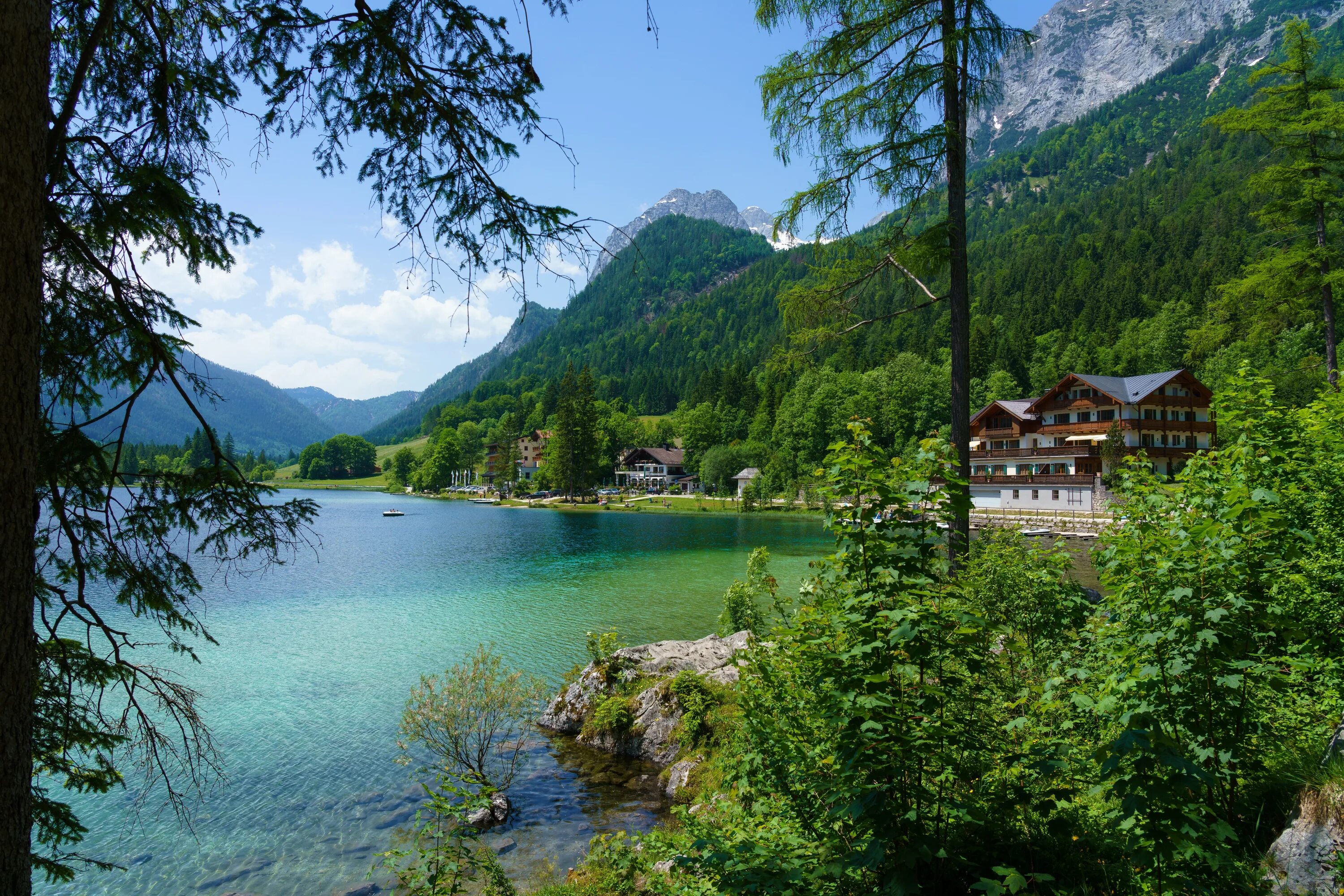 Озеро Хинтерзее Австрия. Озеро Фордерер, Австрия. РИЦ озеро в Австрии. Рица Швейцария.