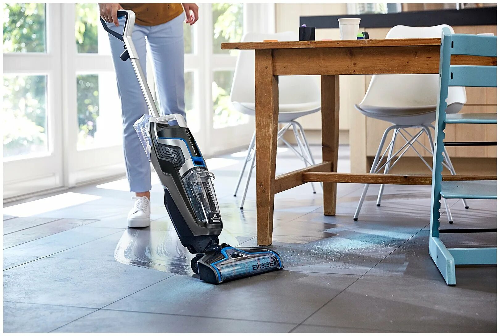 Моющий пылесос для дома вертикальный беспроводной купить. Bissell 2582n. Bissell Cordless Crosswave 2582n. Пылесос Bissell Crosswave. Пылесос Bissell Crosswave моющий.