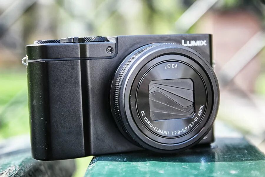 Люмикс dmc. Panasonic Lumix tz100. Lumix DMC-tz100. Panasonic DMC-tz100. Panasonic Lumix DMC-zc100/tz100.