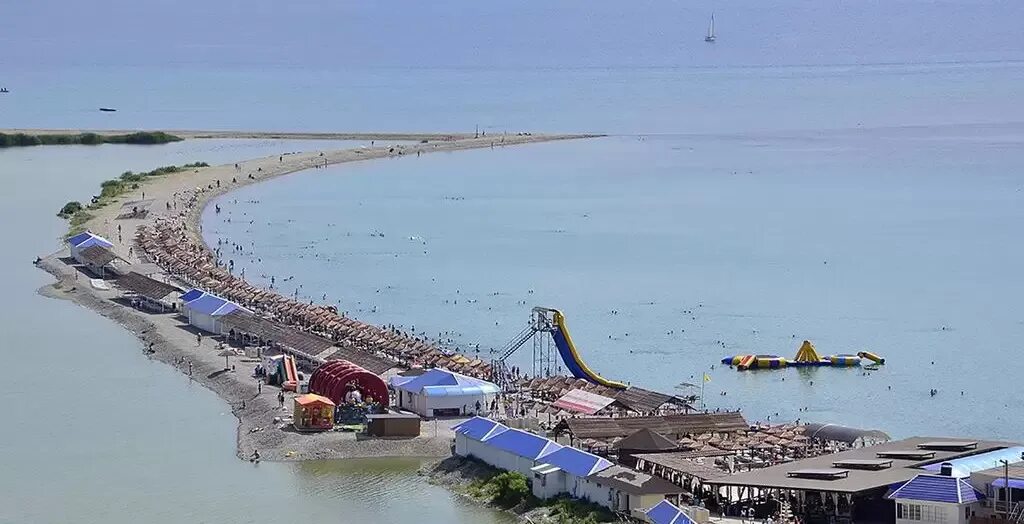 Алексино московская область. Новороссийск алексино набережная. Пляж алексино новороссийск. Мысхако алексино пляж. Алексино отзывы.