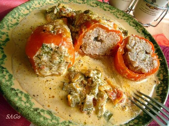 перец в сливках. фаршированные перцы в сливочном соусе. Premier of taste перец фаршированный. фаршированные перцы с фаршем и пшеном по грузински. фаршированные перцы в сливочном соусе.
