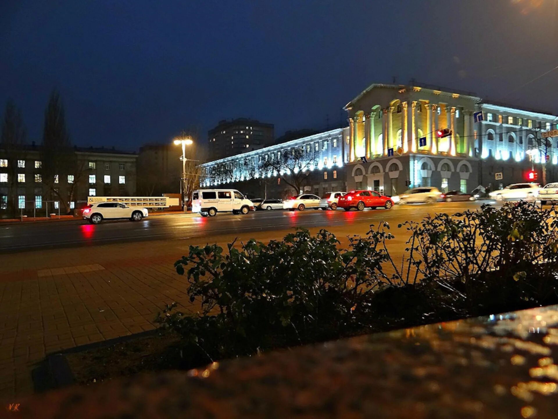 Погулять в курске. Курск площадь Ленина. Курск центр города. Ночной Курск. Курск ночью.