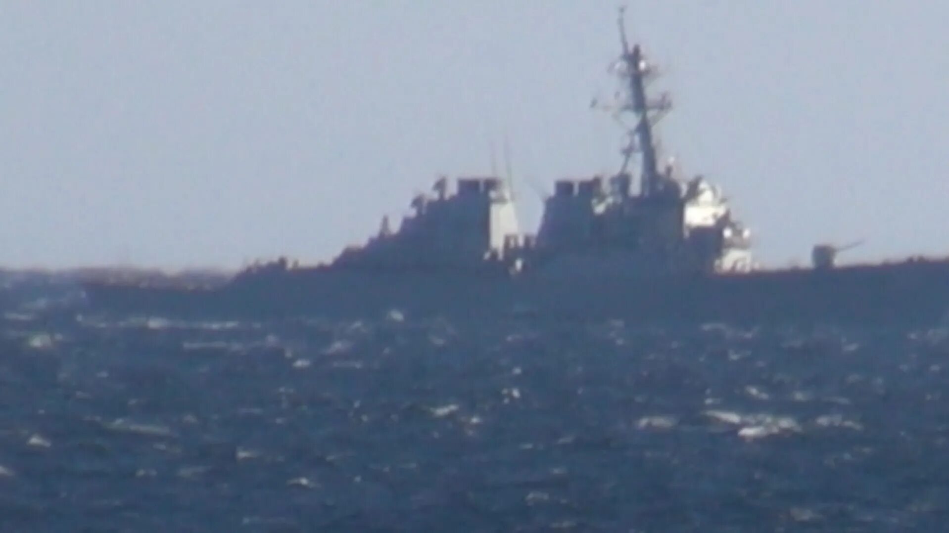 Корабль вмс сша потоплен. Корабль вмс сша потоплен. Эсминец корабль вмс сша. Корабли сша. Пожар в вмс сша uss bonhomme richard.