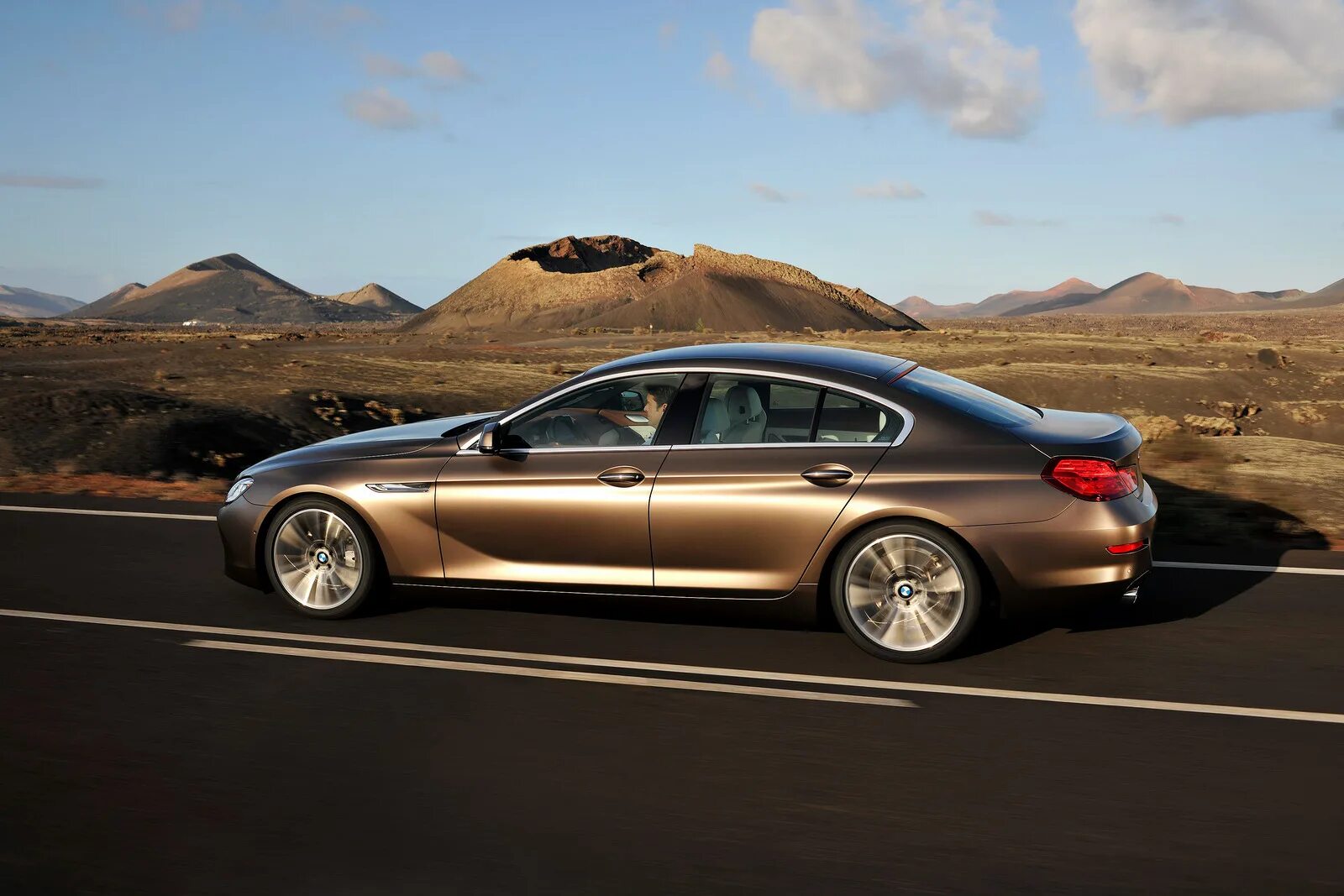 Бмв 6 4 дверная. Бмв 640 гран купе. Бмв 6 гран купе. Bmw 6 grand coupe. Bmw 6 gran coupe f06.