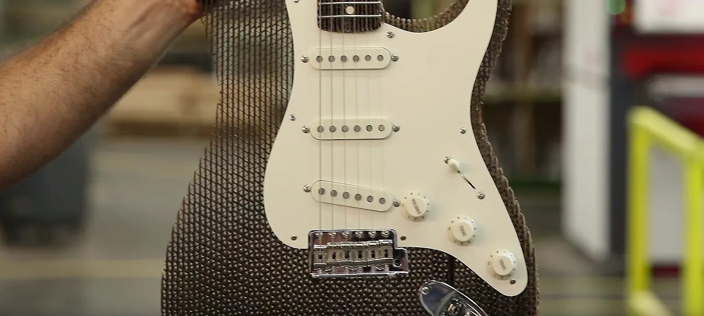 Fender Stratocaster из картона. Cardboard Guitar Stratocaster Fender. Электрогитара Stratocaster Shred. Корпус электрогитары Fender. Электрогитара в домашних условиях