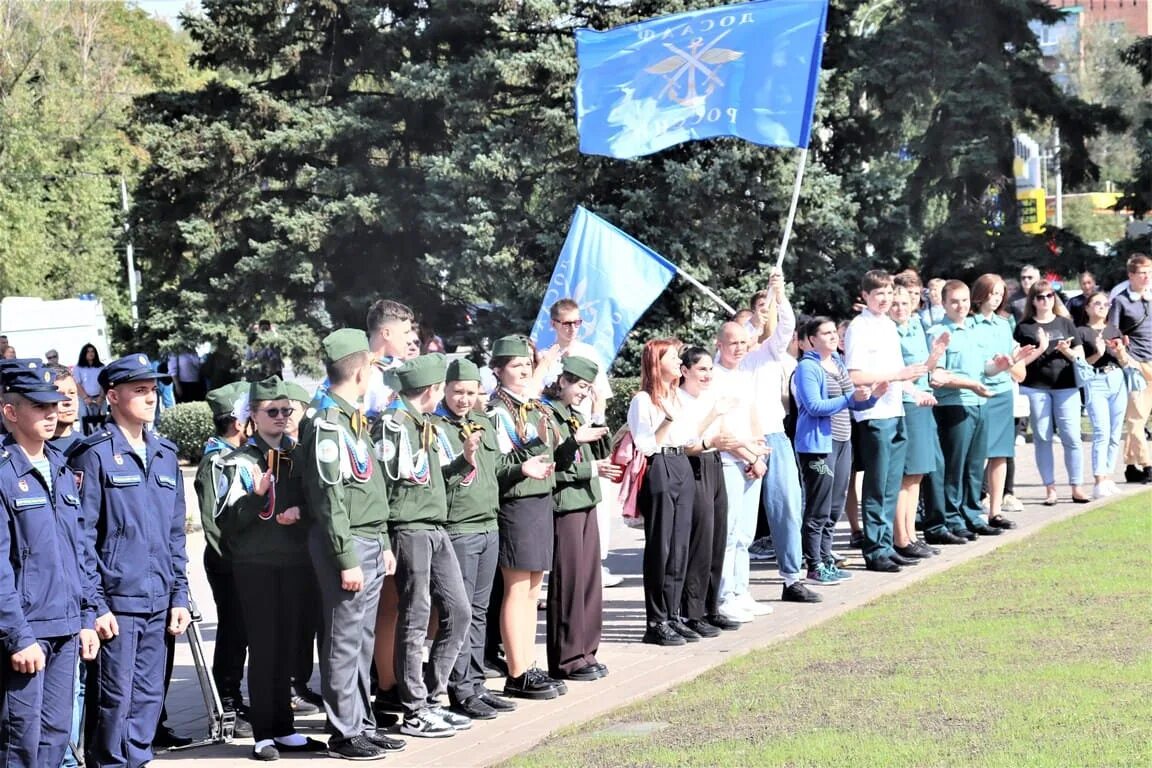 Ростов фронту. Автопробег линия фронта. митинг ростов-на-дону автопробег. досааф советский район ростов на дону. досааф москва.