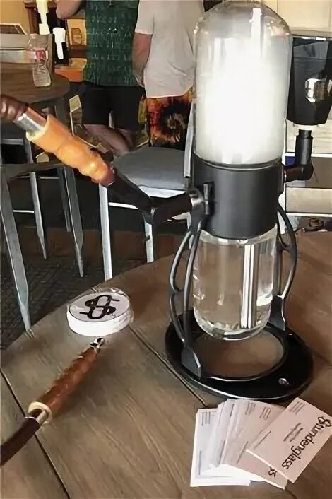 Гравитационный кальян. Бонг Stundenglass Gravity Hookah 360 degrees Vaporizer. Stundenglass Gravity bong. Кальян Stundenglass Gravity. Бонг кальян перевертыш.