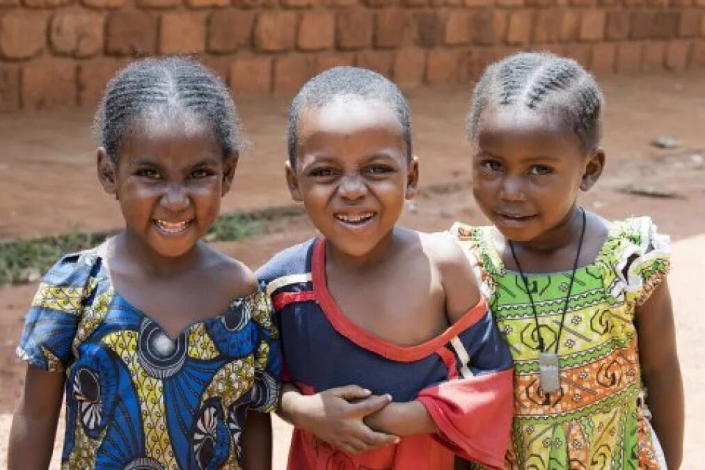 Great child. Детская проституция на Гаити. Worlds most Happy Life from African children picture. Facebook childrens.