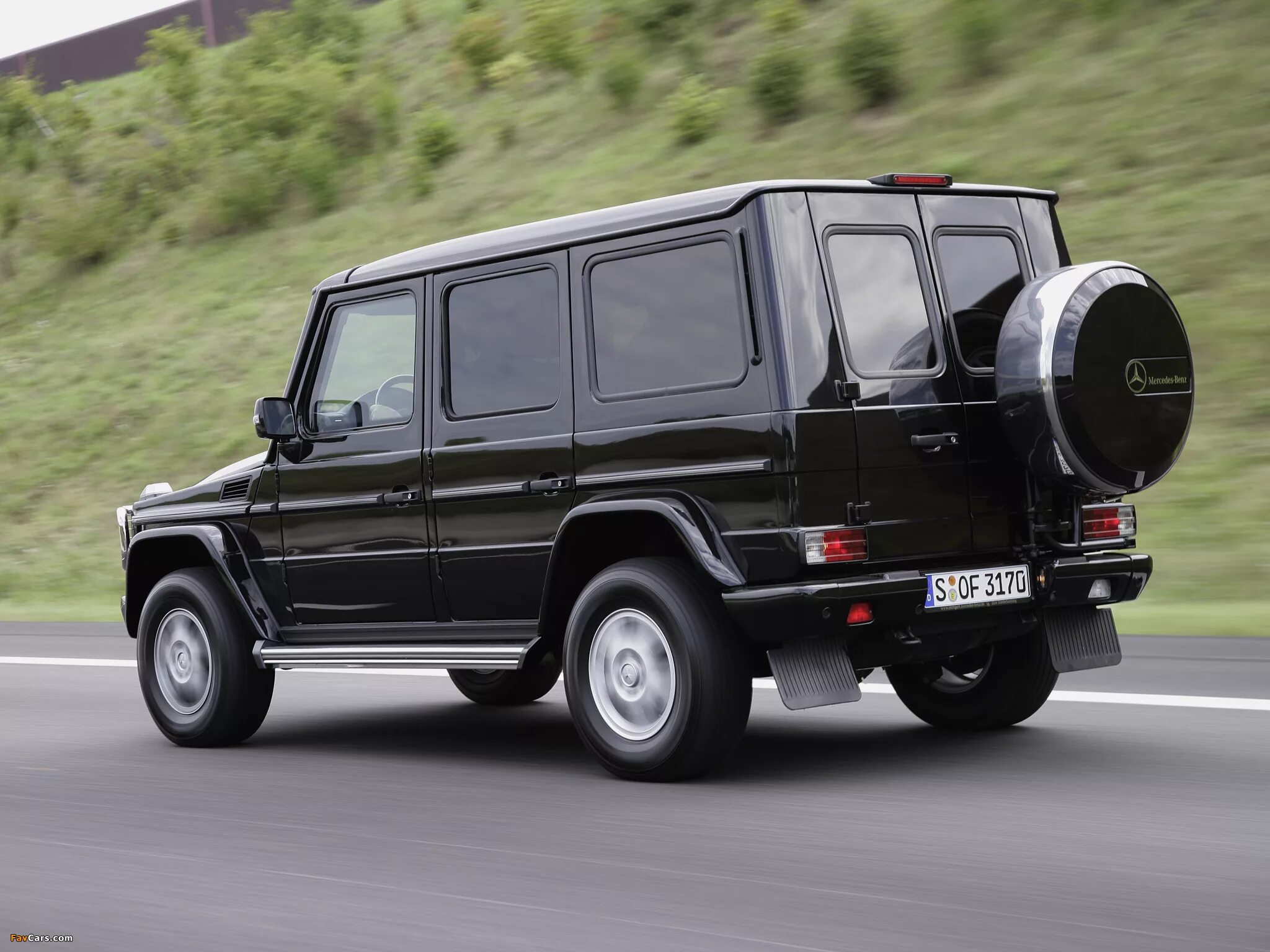 Mercedes-Benz g500 Guard (w463). Мерседес-Бенц Гелендваген g500. Mercedes Benz g500 2002. Мерседес g500 w463.