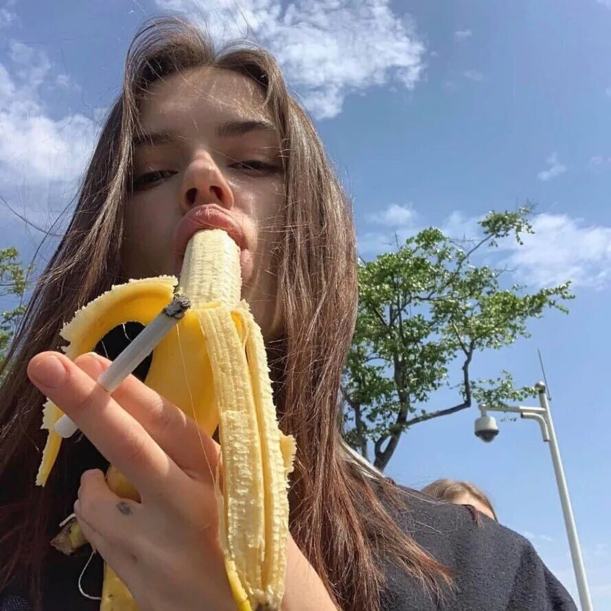 Yung felix banan nado banan
