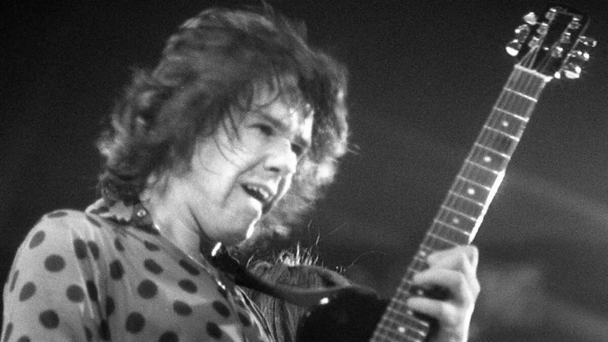 Гари гари mp3. Гари гари mp3. Gary moore молодой. Gary moore. Гари гари песня.