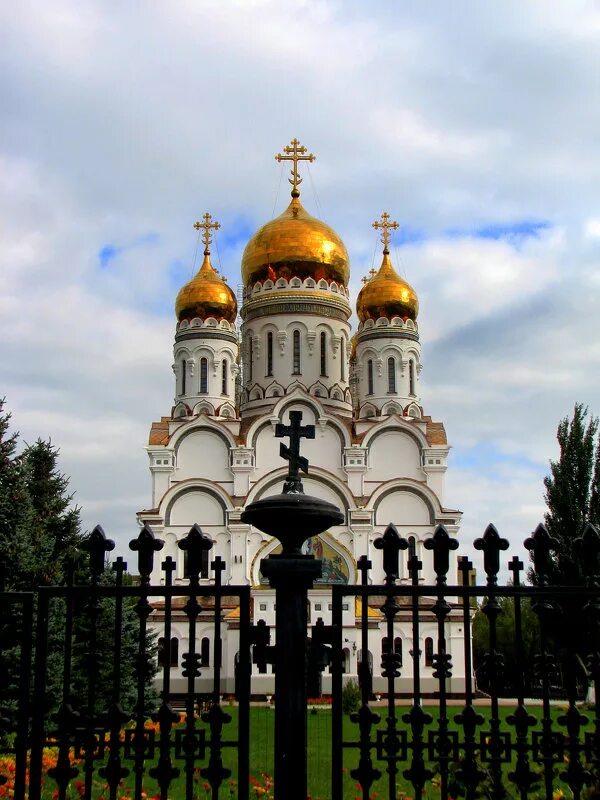 сколько храмов в тольятти. спасо-преображенский собор тольятти. храм тихона тольятти комсомольский район. церковь покрова пресвятой богородицы в тольятти. храм тольятти комсомольский район.