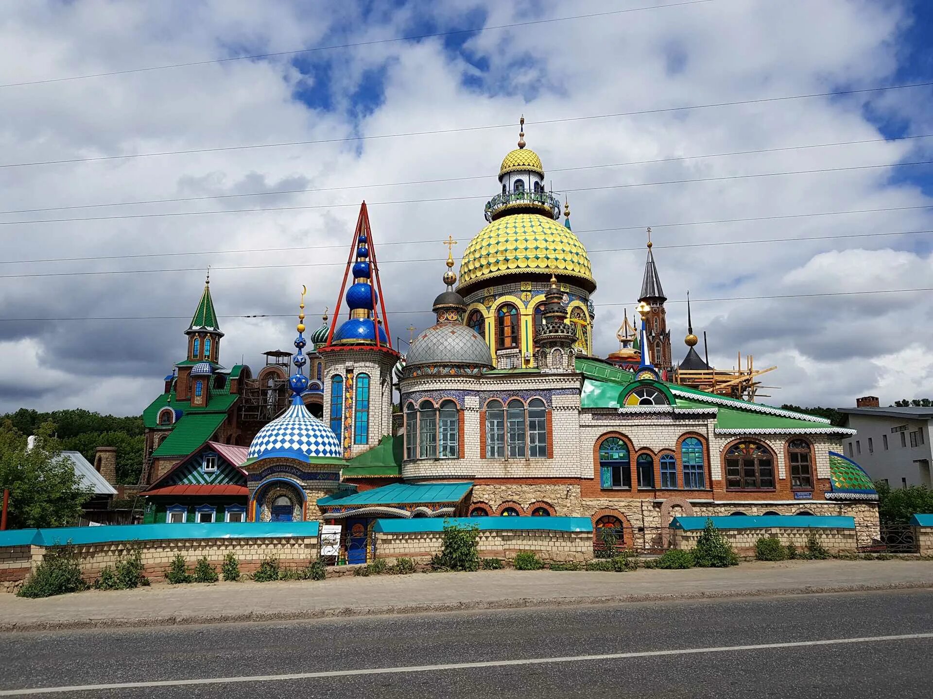 Музей религий Казань. Храм всех религий Казань. Храм всех религий (Вселенский храм) Казань. Храм 7 религий в Казани. Казань полное название