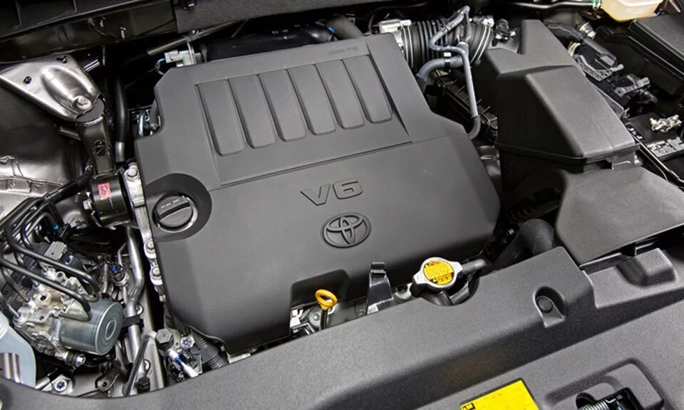 Масло двигателя хайлендер. Двигатель Toyota Highlander 3.5 2011. Тойота хайлендер 2012 двигатель 3.5. 2gr Fe Toyota Highlander. Мотор хайлендер 3.5 2014.