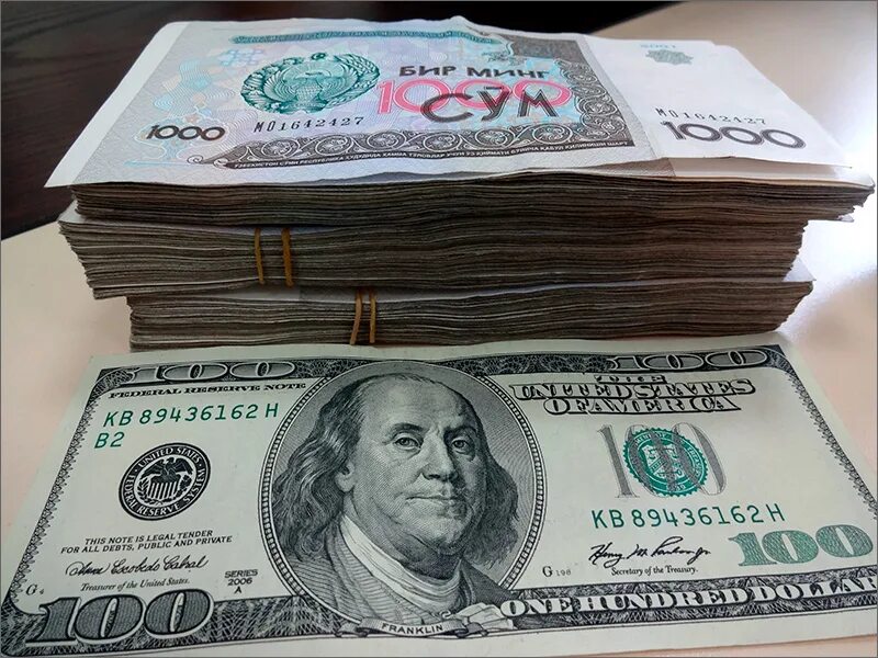 100 долларов узбекскому суму. Доллар сум. пул доллар. 100 доллар сум узбекистан. валюта доллар сум.