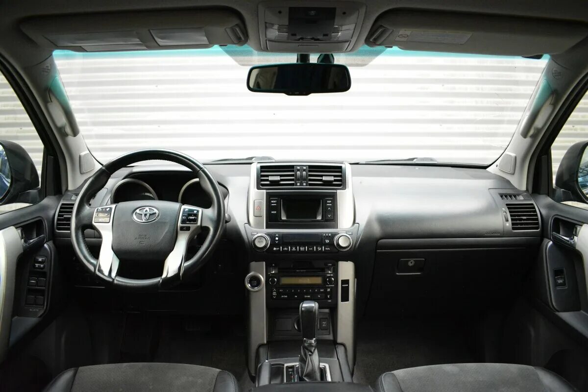 Прадо как работает. Прадо 150 2009 салон. land cruiser prado 150 2009 салон. land cruiser prado 2013 салон. toyota land cruiser prado 150 2013 салон.