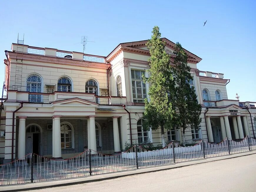 Файл:Railway station Novocherkassk 2022.jpg - Википедия