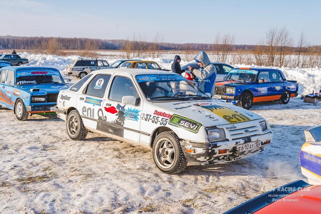 Ралли магазин йошкар. Ford Sierra зимний дрифт. Форд Сиерра зимний дрифт. Ралли Йошкар-Ола. Магазин ралли Йошкар-Ола.