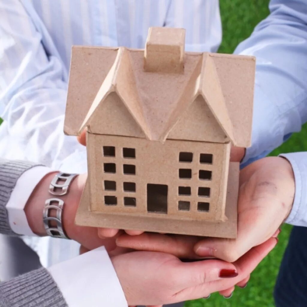 совместное владение домом за рубежом 11. развод разделение имущества. Sell my house. человек дома вектор. сделки с имуществом.