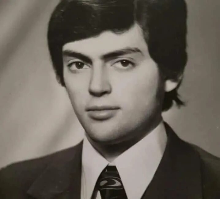 Резников. Виктор михайлович резников. резников виктор композитор. виктор резников 1992. виктор резников 2025.