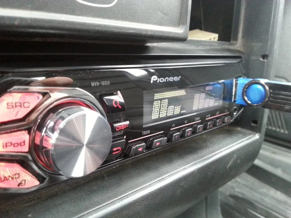 Pioneer 160ui. Магнитола Pioneer 160ui. Pioneer MVH-160ub. MVH 160ui Pioneer панелька. Автомагнитола бу авито