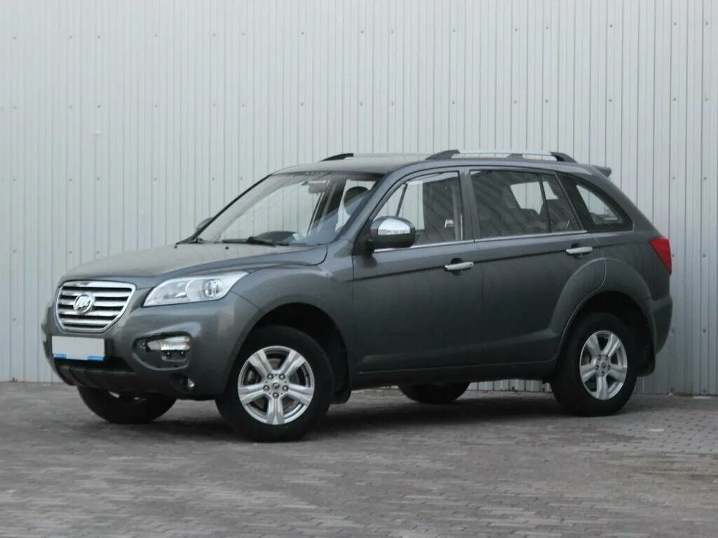 Lifan x60 серый. Lifan x60 белый. Ливан х3 про отзывы владельцев. Лифан х60. Lifan x60 2017 год.