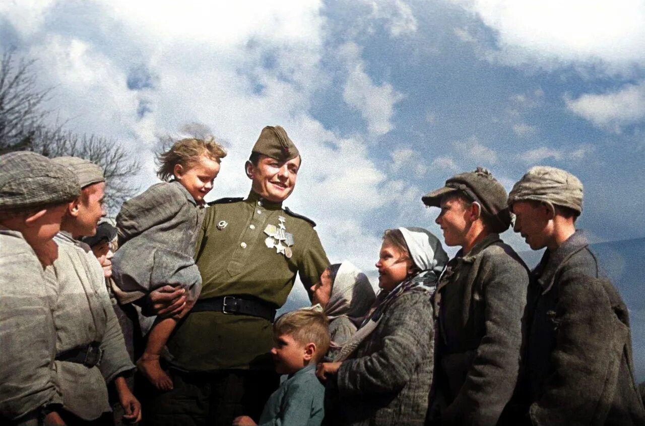 Военные годы 1941-1945. Видео с фронта без