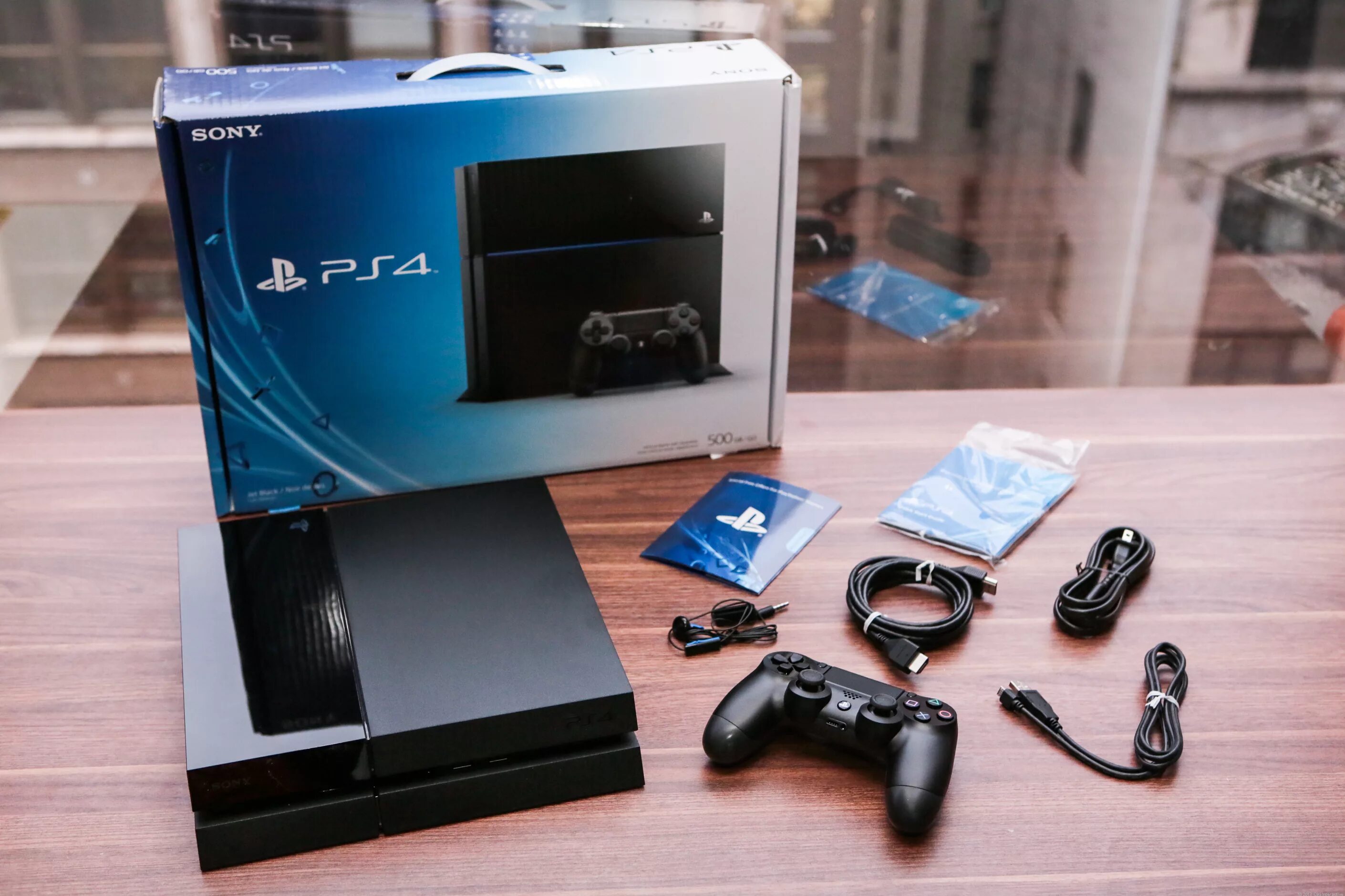 Сони плейстейшен 4. Sony PLAYSTATION 4 Sony. Sony PLAYSTATION 4 комплектация. Sony PLAYSTATION ps5 коробка. Ps4 live