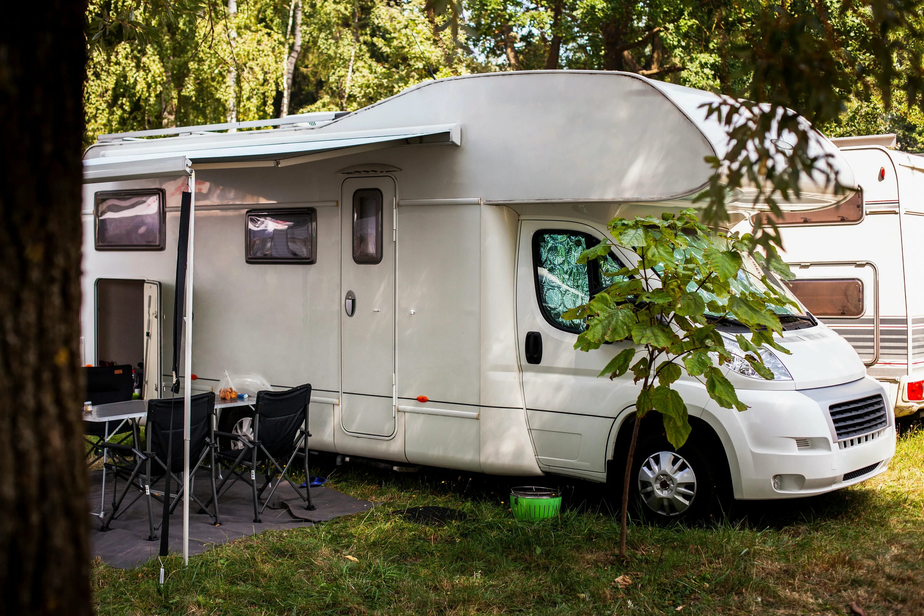 Автодом tiny house. Можно ли жить в доме на колесах. Автодом кемпер кнаус. Автодом airstream 2020. Фиат дукато кемпер.
