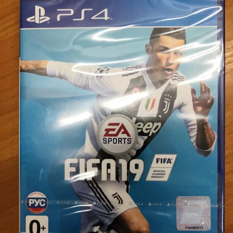 Диски fifa. FIFA 19 [ps4]. ФИФА 19 диск. ФИФА 22 диск на ps4. ФИФА 23 диск на пс4.