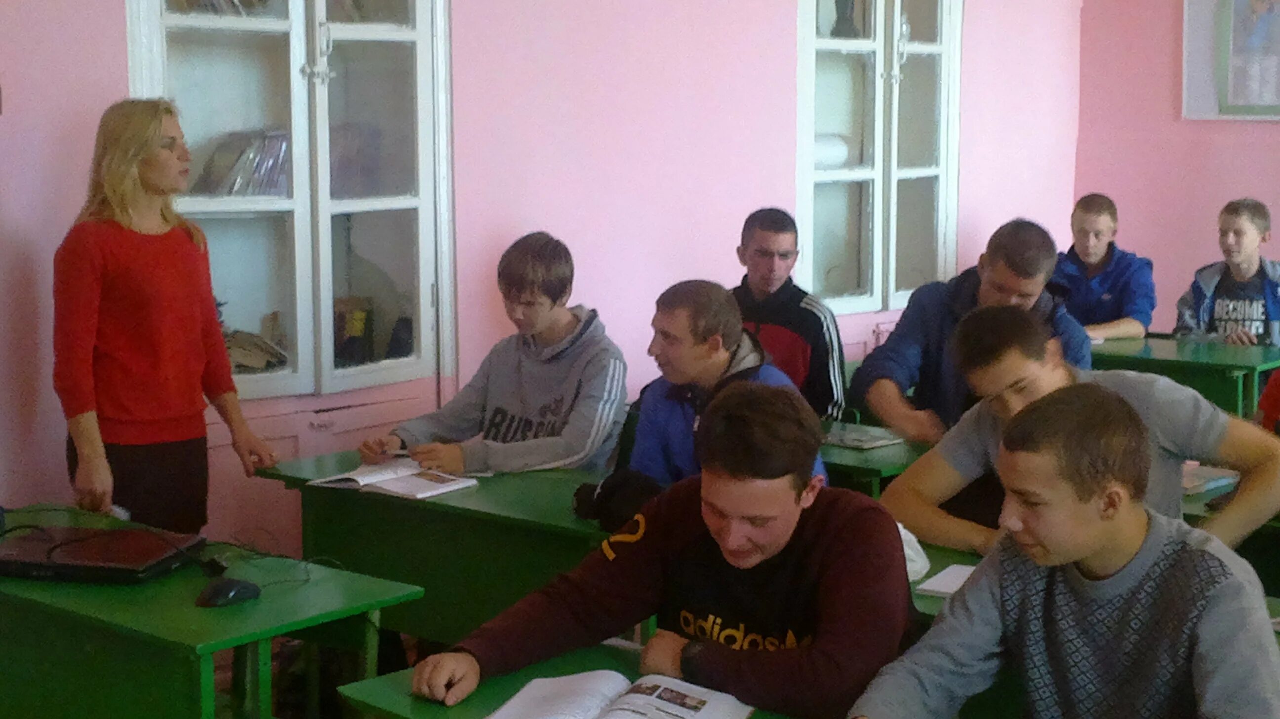 ул. профтехучилище 50. училищ 50. шексна полевая 6а. профессиональное училище 20 г новокузнецк.