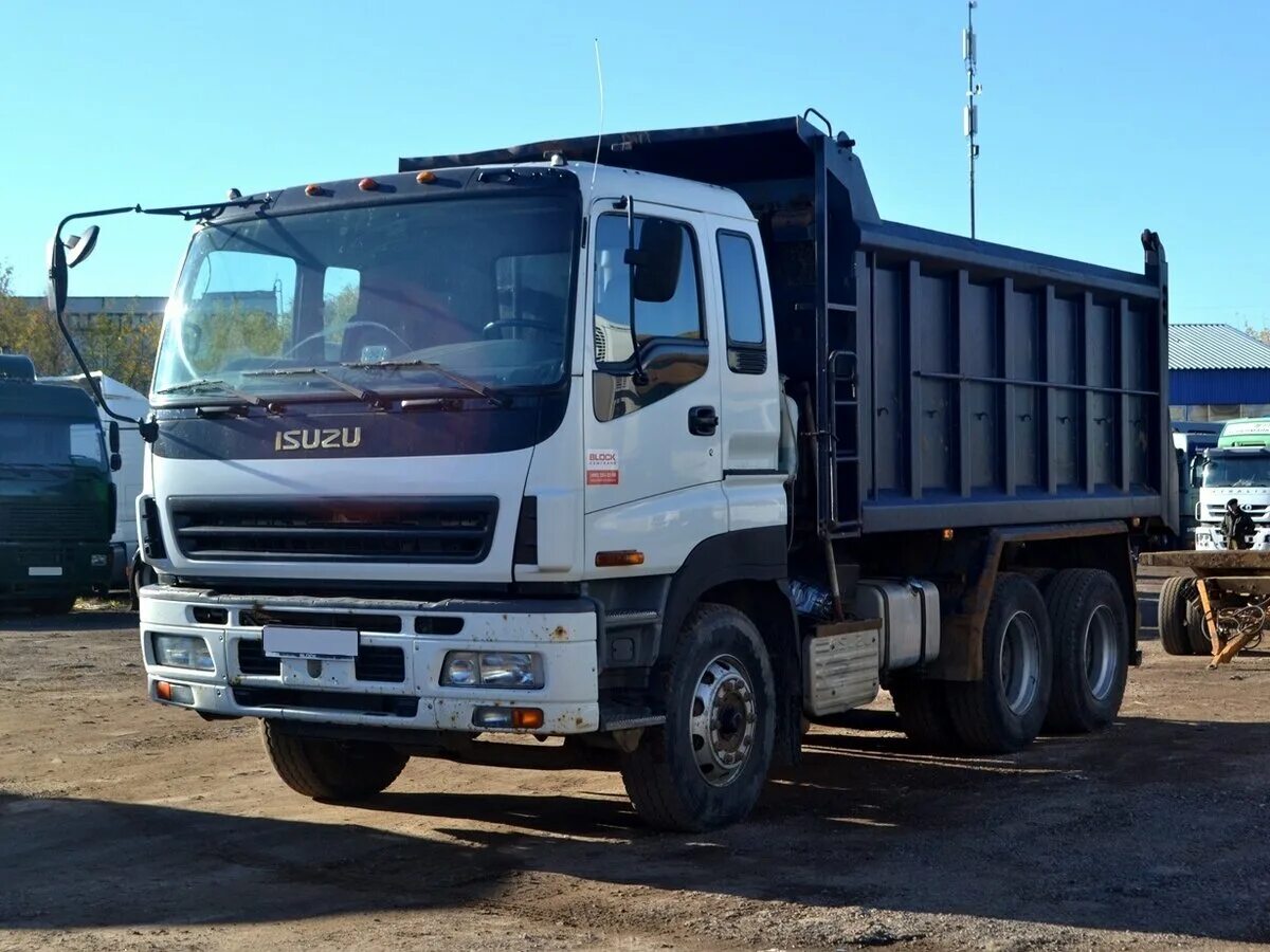Самосвал isuzu 65899. Самосвал исудзу. Isuzu fvr34 самосвал. Isuzu giga 6x4 шасси. Самосвал исудзу.