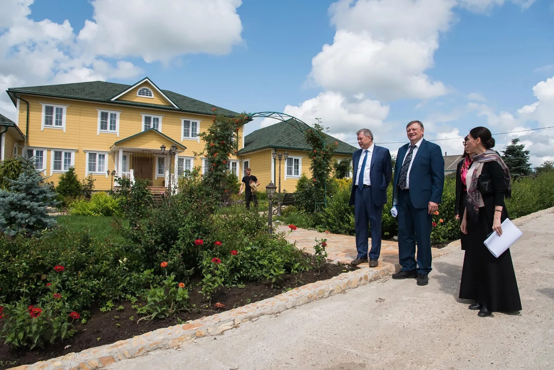 Село губино. Губино Калужская область Козельский район. Село Губино Козельский район. Село Губино Калужской области. Деревня Губино Калужская область Козельский район.