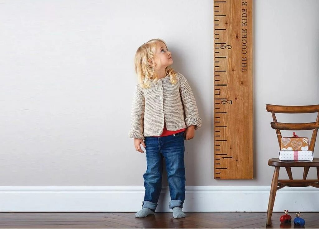 задержка роста и развития ребенка. задержка роста и развития ребенка. акселерация. рост человека с возрастом. измерение роста человека.