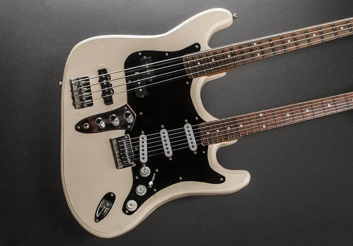 Дабл гитара. Ibanez double neck. double neck гитара. бас гитара гибсон. двухгрифовый гибсон.