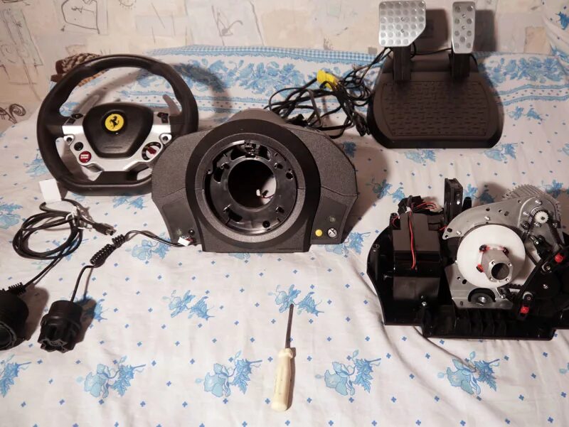 Трансмастер т300. Thrustmaster t300 Disassembly. Thrustmaster t300. Thrustmaster t40. Thrustmaster t150 механизм.