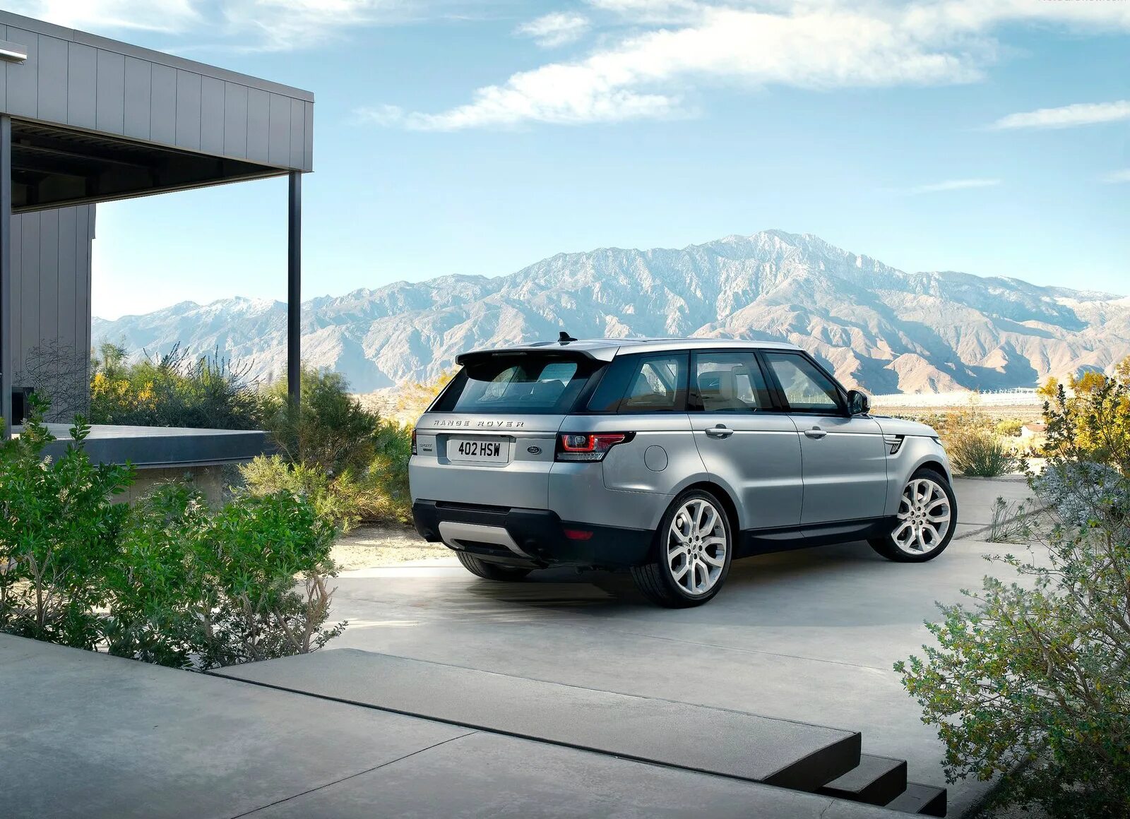 Использование range. Новый рендж ровер спорт 2014. range rover sport третье поколение -2025. range rover 402. кузов рендж ровер спорт 2014.
