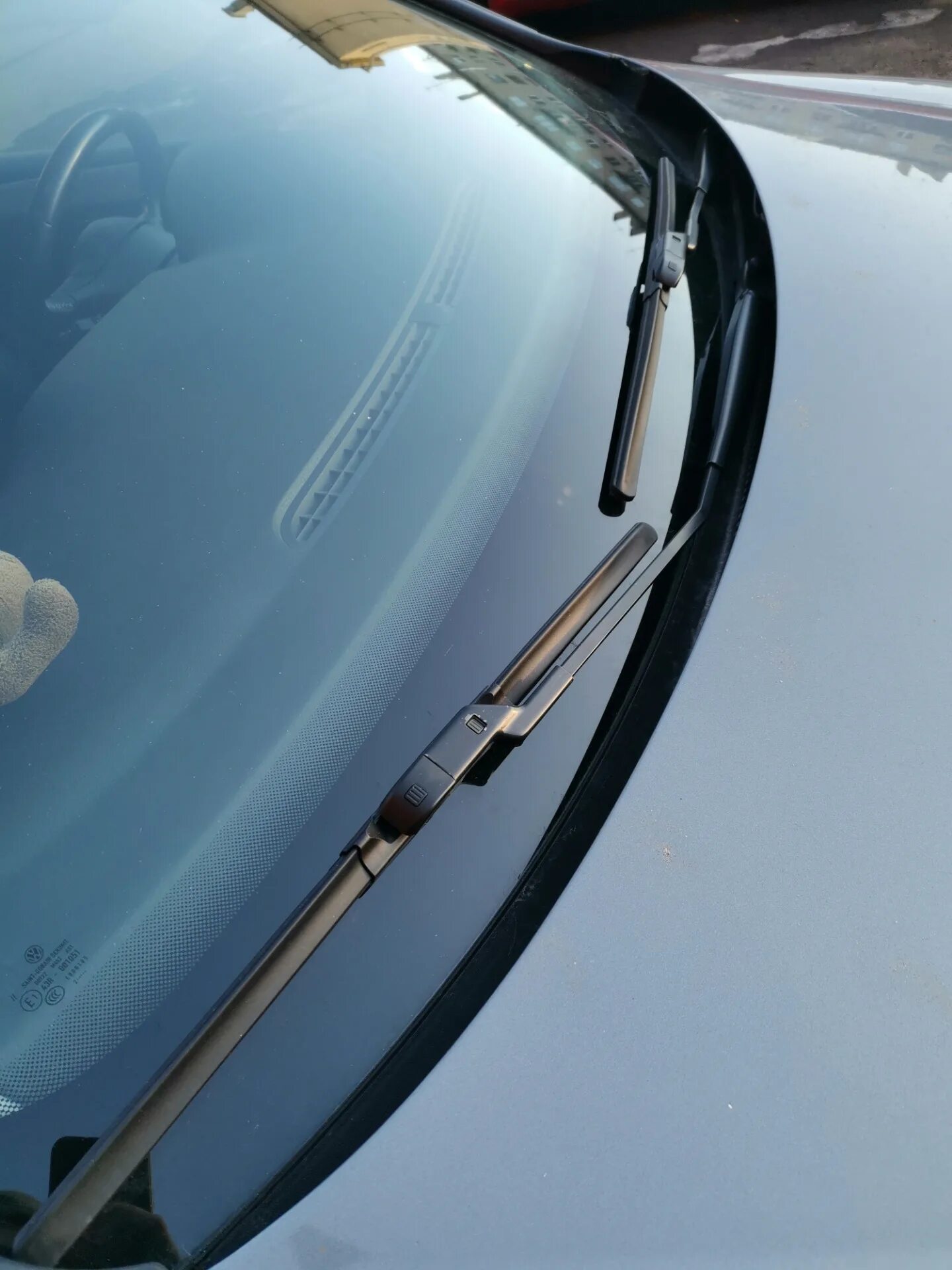 Крепления на щётки для лобового. Щетки стеклоочистителя suzuki sx4. Wiper blade дворники. Rear wiper blade. Щетки на лобовое стекло.