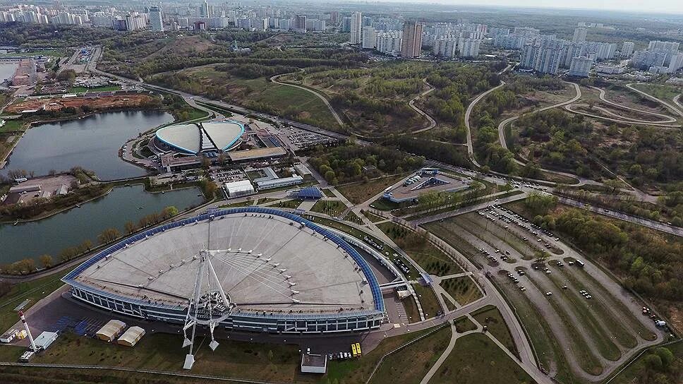 Стадион крылатское. Ледовый дворец Крылатское. Стадион Крылатское Москва. Велотрек Крылатское. Комплекс Крылатское Москва.