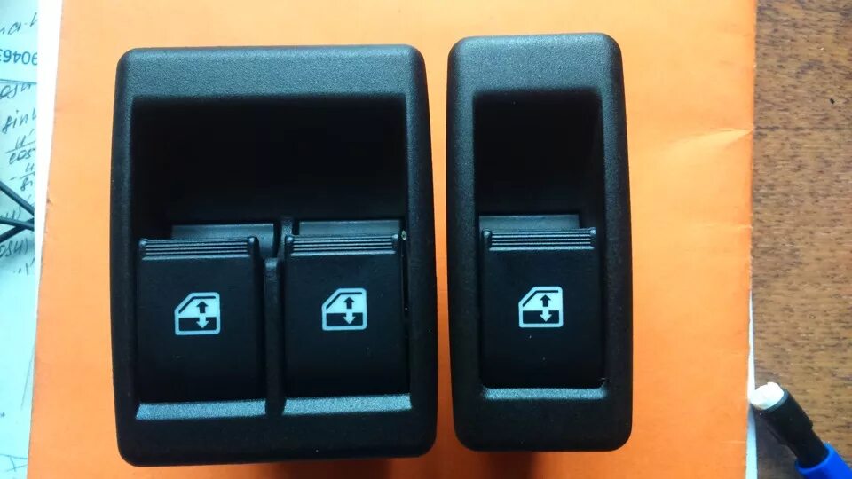 Кнопка стеклоподъемника ваз 2131. Кнопки на панели ваз 2108. Кнопки эсп 2109. Кнопки ваз 2109 низкая панель. Перенос аварийки 2114.