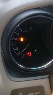 Загорелась лампочка лексус